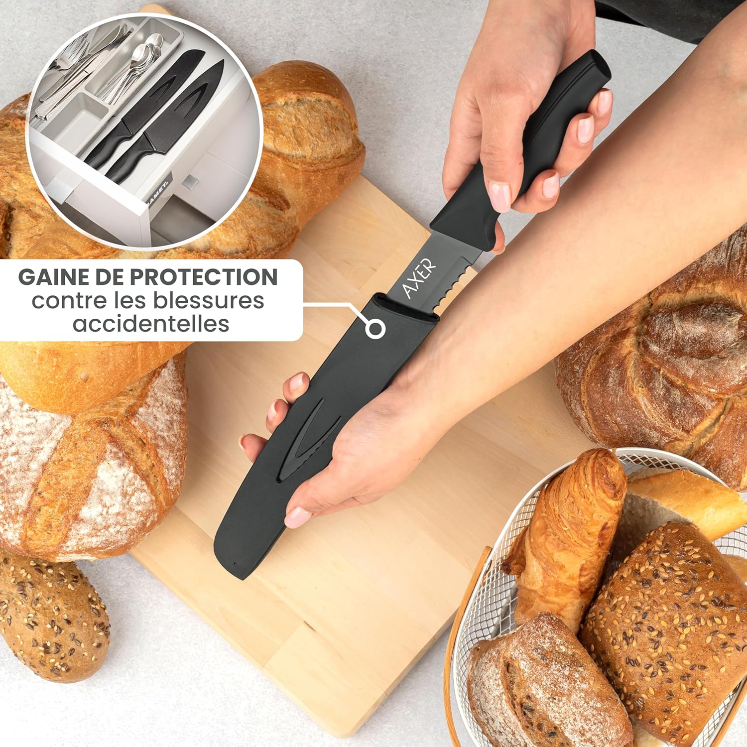 Couteau à pain - lame noire 20cm - étui inclus, livré en boîte