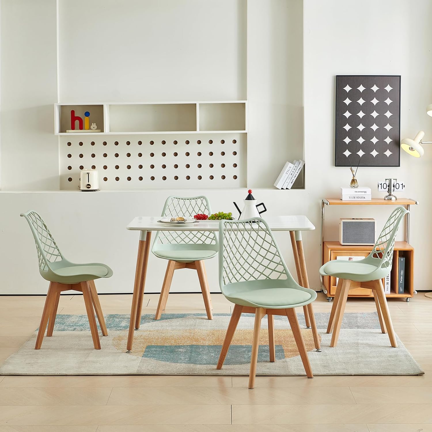 EGGREE - Chaises Scandinaves lot de 8 - Assise creusée, pieds hêtre, coussin, coloris vert