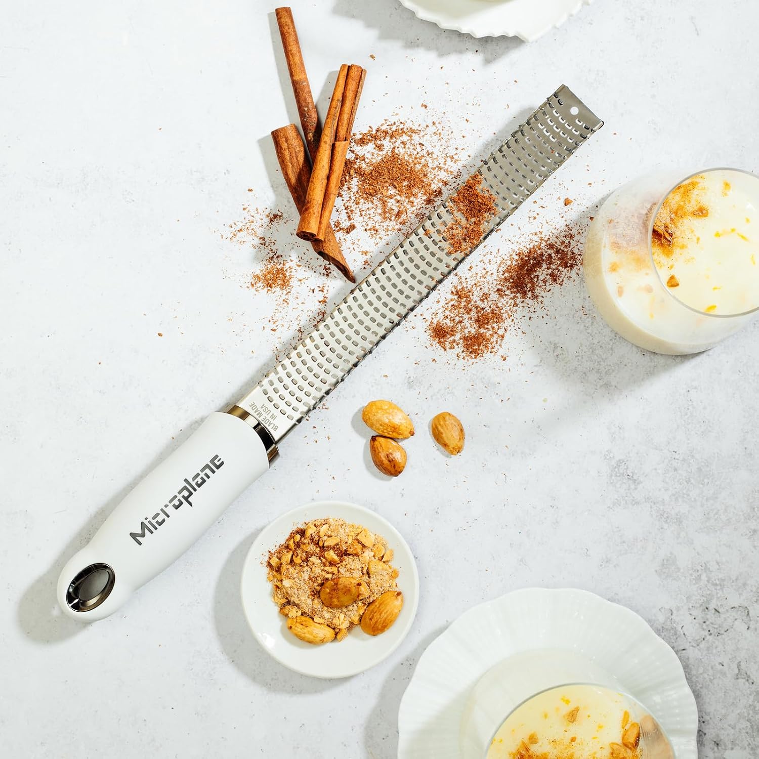 Microplane - râpe à zesteur série fine - 32 cm - acier inox, lame fine, blanc