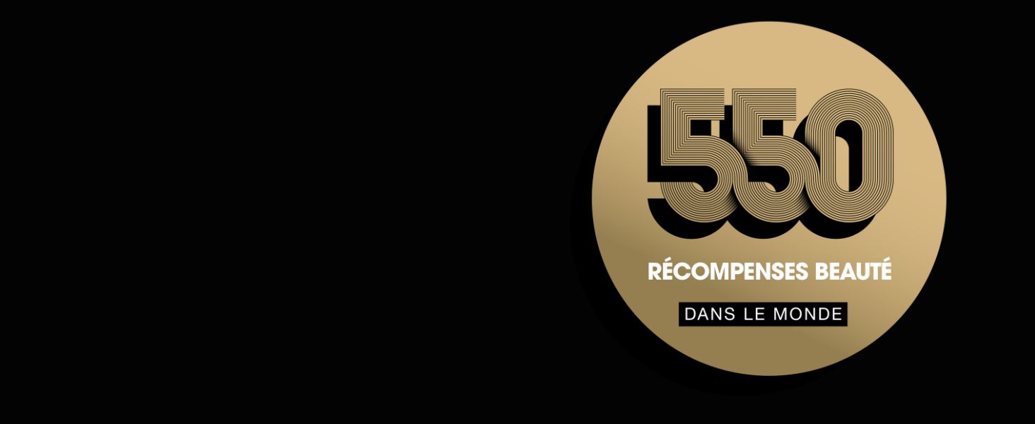 Masque ou couverture à motif de camouflage blanc et gris présenté sous plusieurs angles.