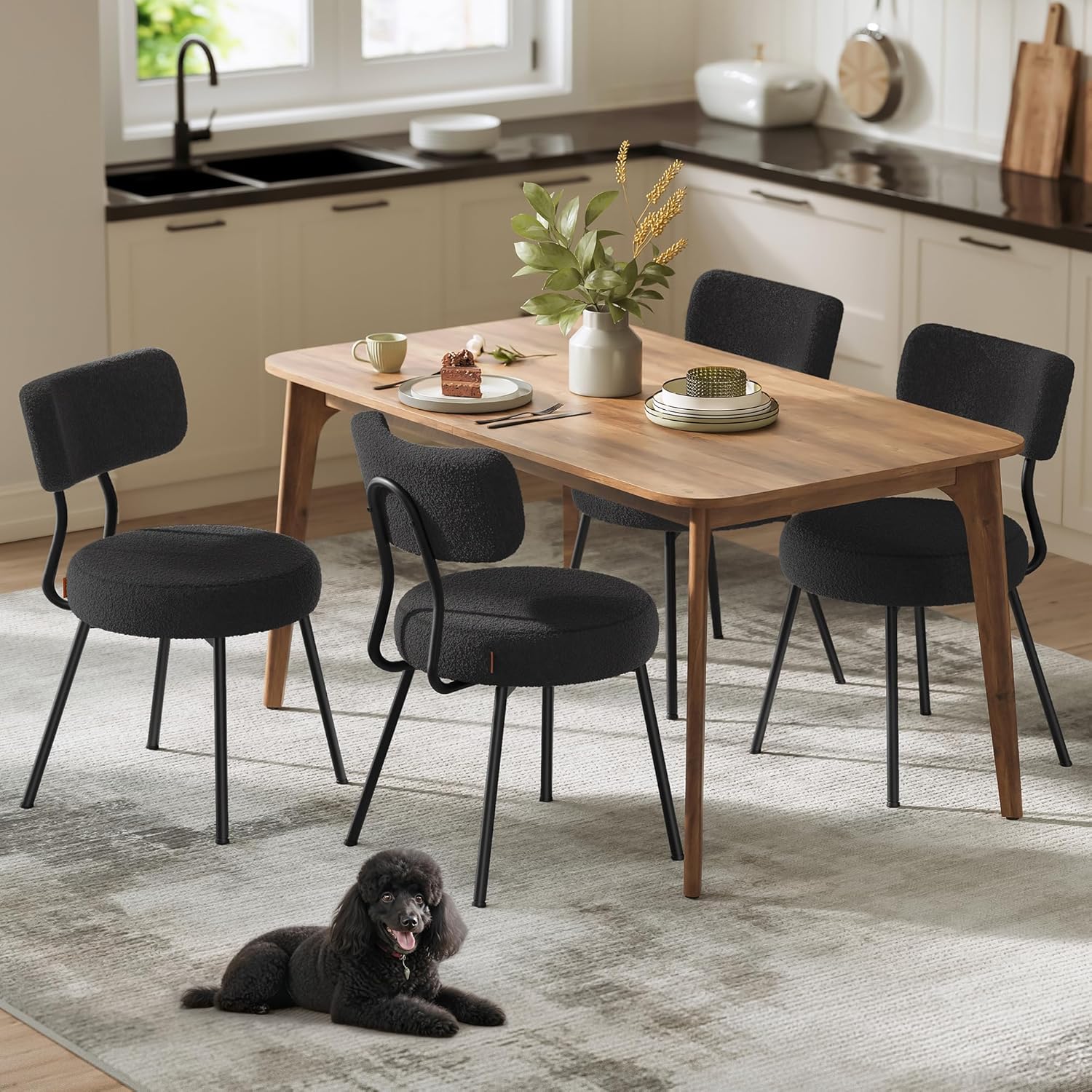 VASAGLE - Chaises salle à manger, lot de 4, tissu peluche, dossier courbé, cadre acier, rembourrées, noir, KDC110B14