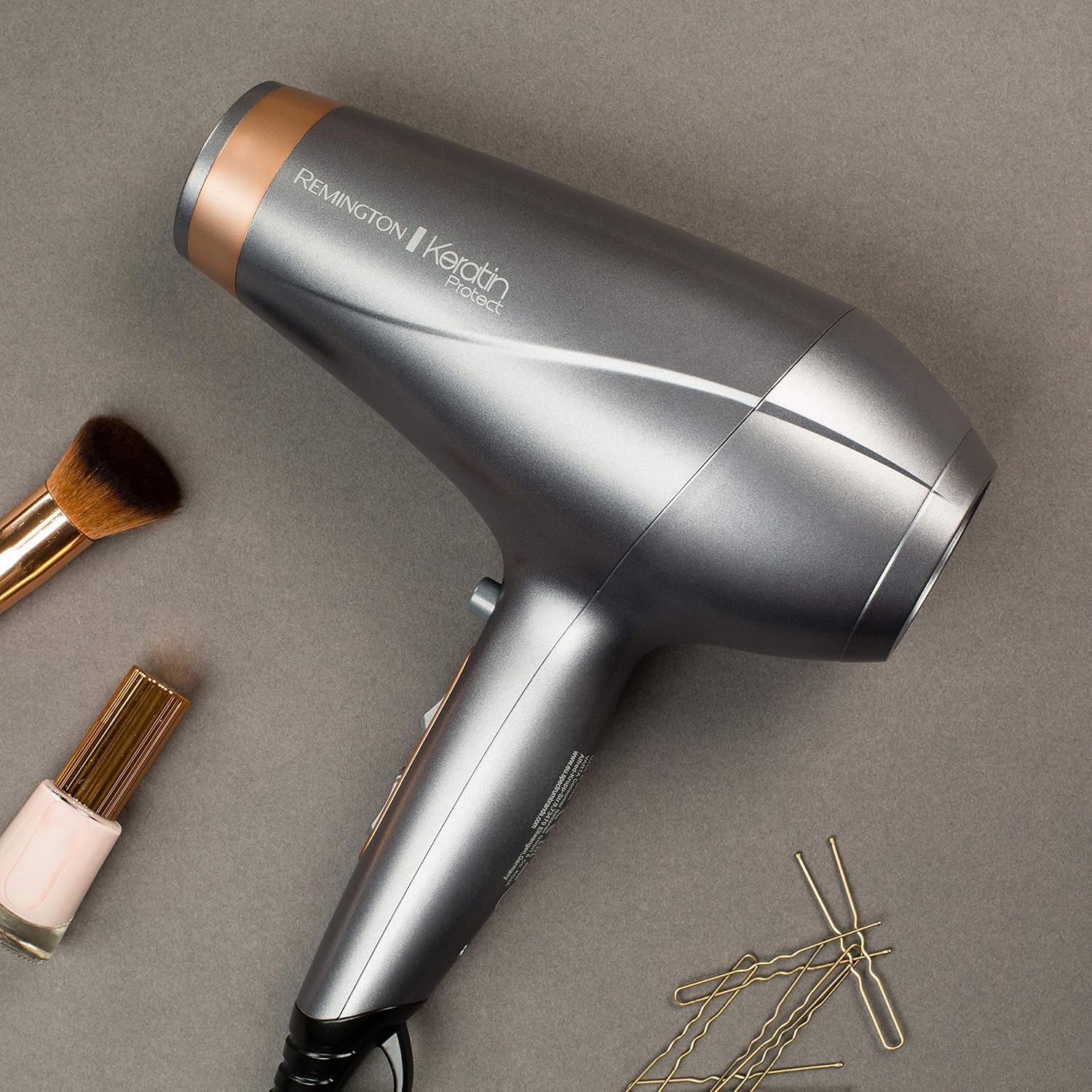 Remington - Keratin Protect - sèche-cheveux 2200W, ionique, céramique, moteur AC, 3 temp., 3 accessoires - AC8820