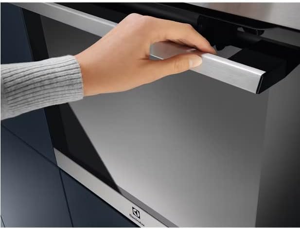 Electrolux - Four Série EOF - 72L, pyrolyse, classe A+ - EOF4P46X